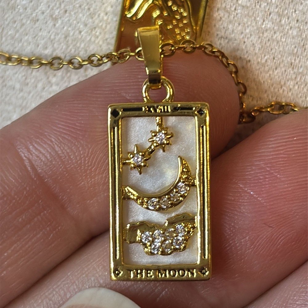 NEW Stainless Steel Tarot Card Pendant and Chain - Picture 4 of 6